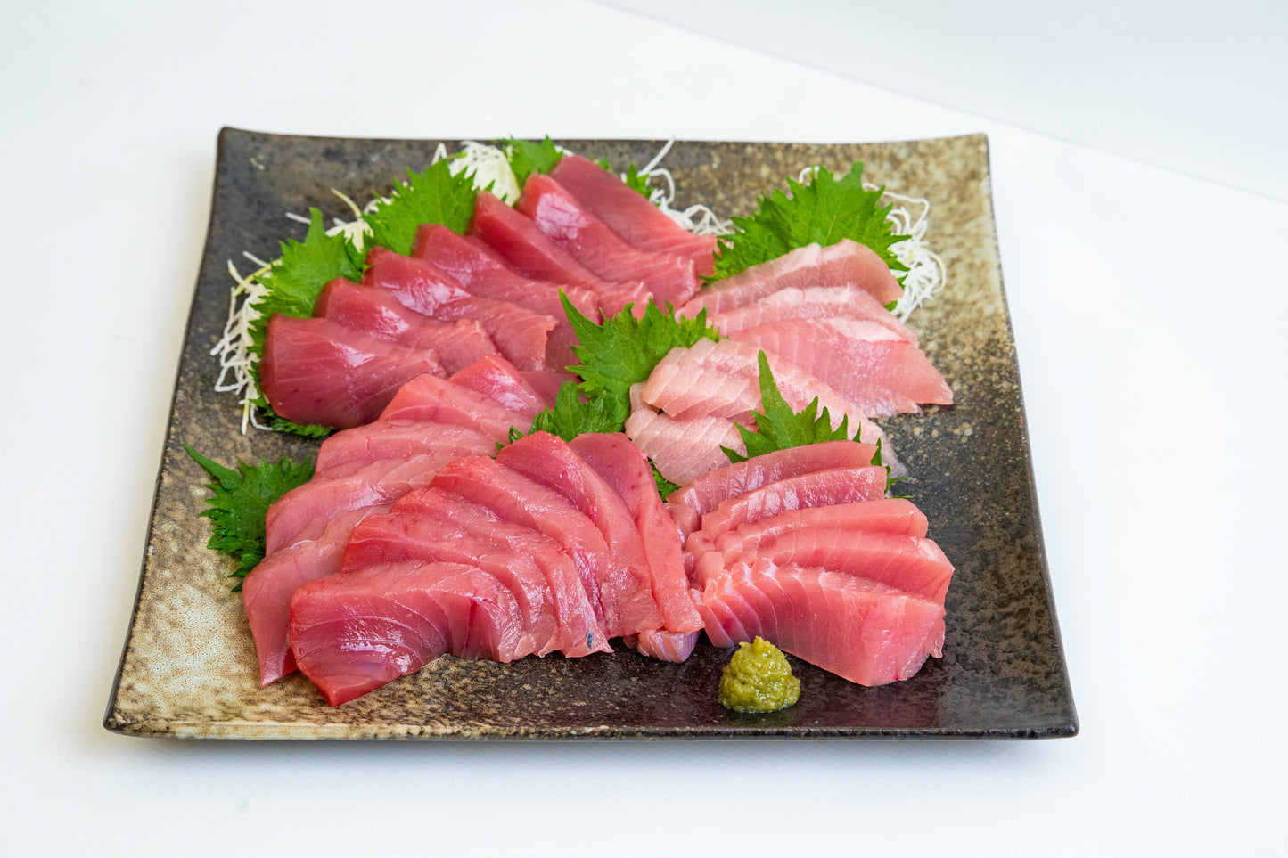 漁師直送　土佐須﨑　天然マグロフィレ（２kg以上）